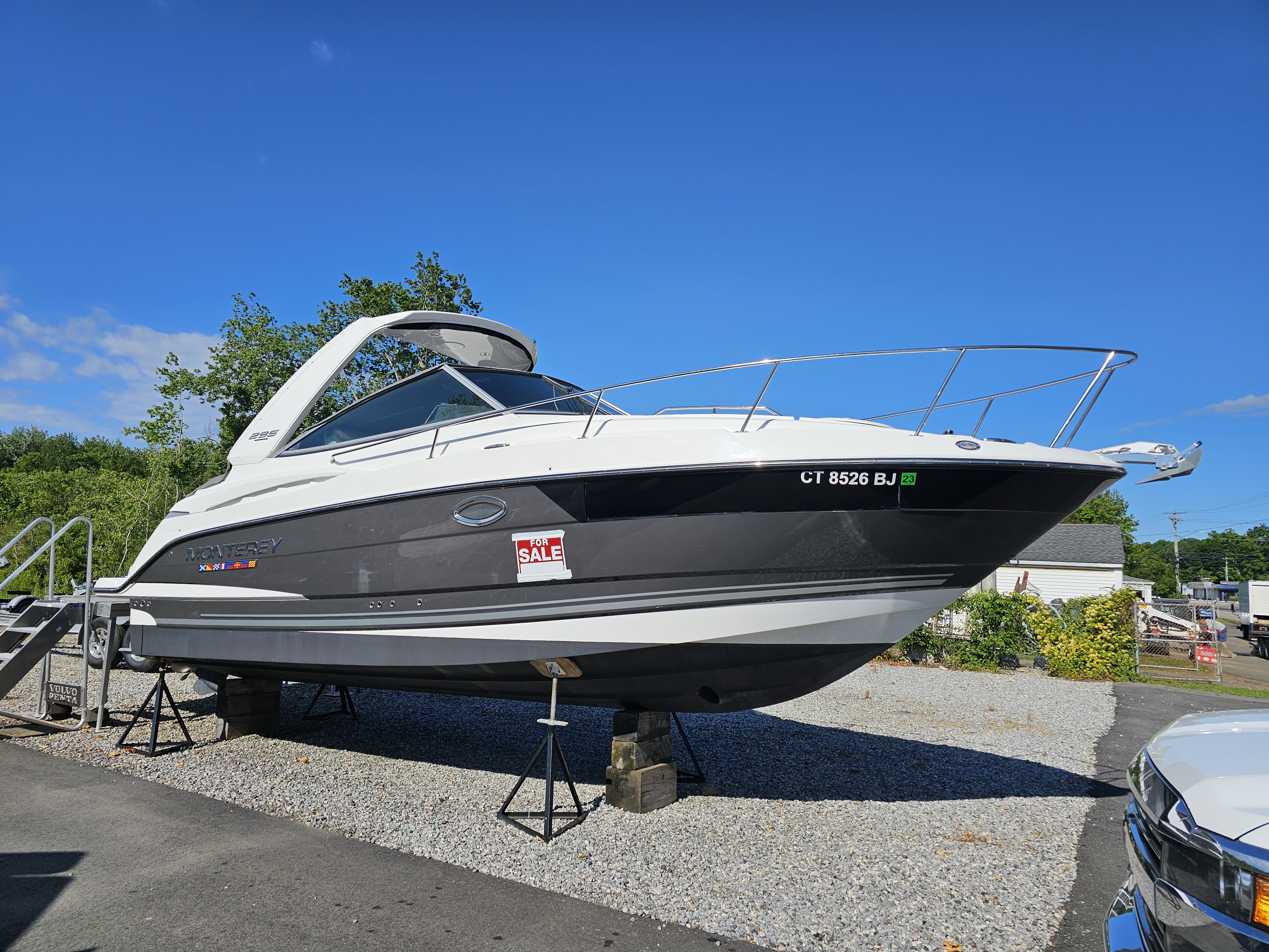 2021 Monterey 295SY for Sale | Bassett Yacht & Boat Sales, Service, Parts